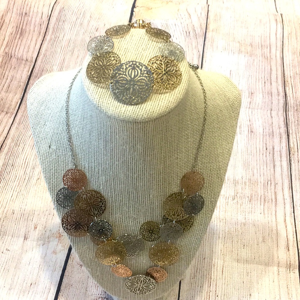 Tri-gold Necklace & Bracelet Set